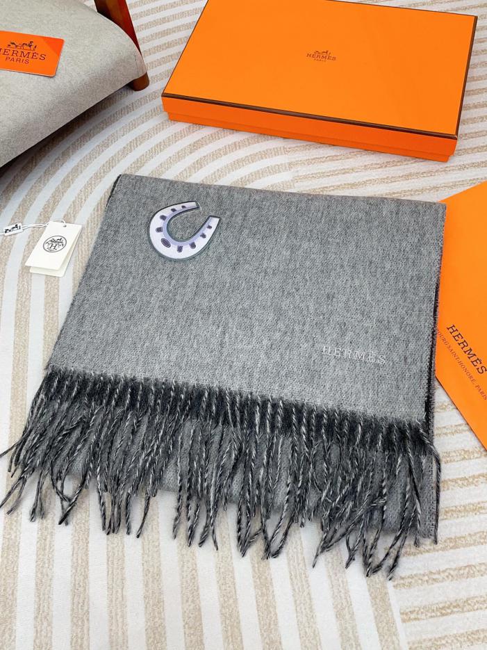 repliche,replica,perfette,siti di,affidabili,migliori siti,dove comprare,1:1,scarpe da ginnastica Sciarpa in cashmere double face HERMES di fascia alta con applicazioni ricamate double face repliche,replica,perfette,siti di,affidabili,migliori siti,dove comprare,1:1,scarpe da ginnastica Sciarpa in cashmere double face HERMES di fascia alta con applicazioni ricamate double face
