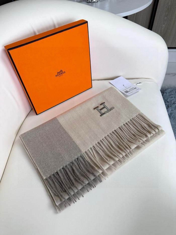 repliche,replica,perfette,siti di,affidabili,migliori siti,dove comprare,1:1,scarpe da ginnastica Hermes Sciarpa colorata double face Hermes Big H repliche,replica,perfette,siti di,affidabili,migliori siti,dove comprare,1:1,scarpe da ginnastica Hermes Sciarpa colorata double face Hermes Big H