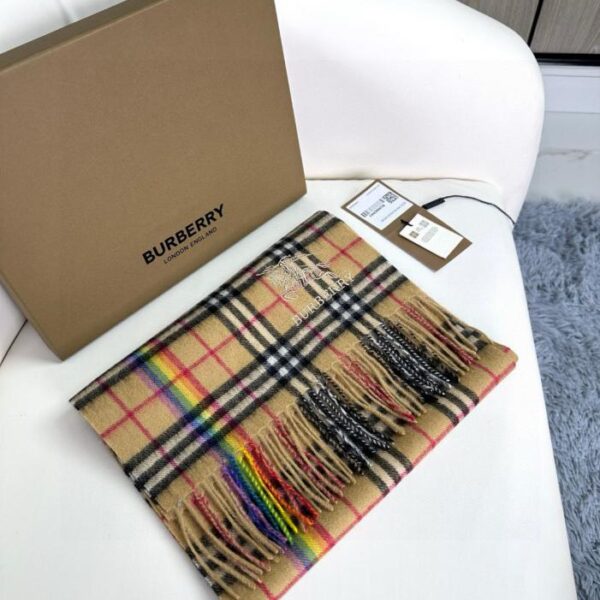 Burberry cavallo da guerra scozzese Sciarpa Burberry scozzese arcobaleno di fascia alta in puro cashmere