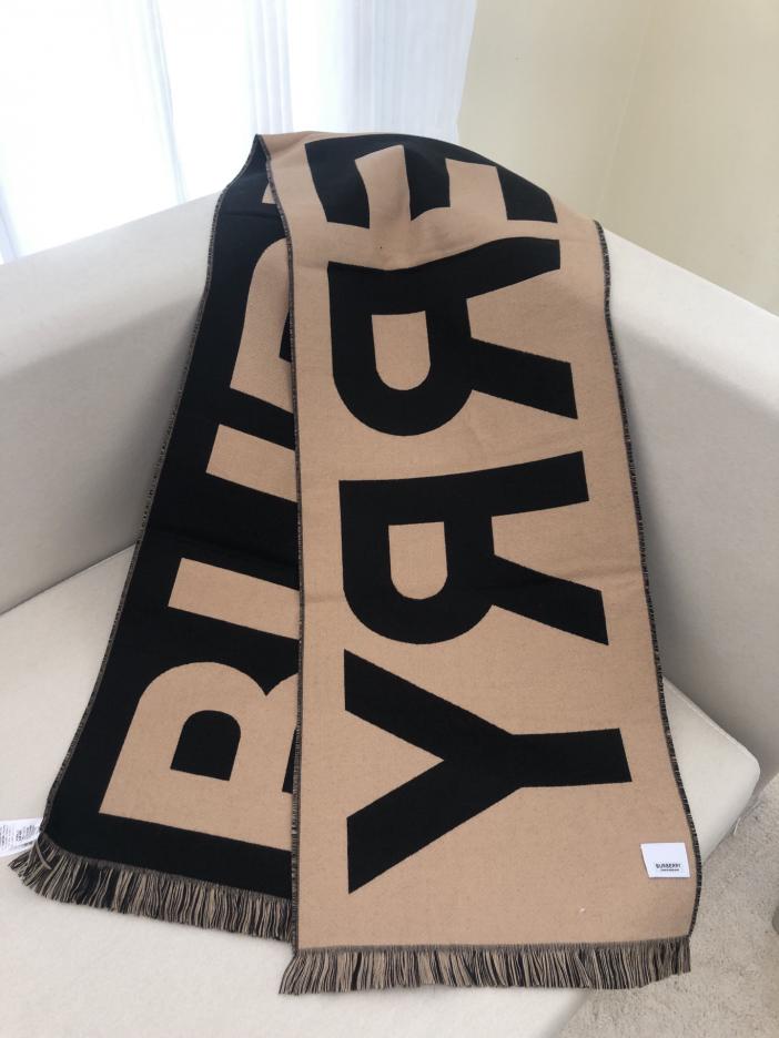 repliche,replica,perfette,siti di,affidabili,migliori siti,dove comprare,1:1,scarpe da ginnastica L’ultima sciarpa double face di Burberry con grandi lettere repliche,replica,perfette,siti di,affidabili,migliori siti,dove comprare,1:1,scarpe da ginnastica L’ultima sciarpa double face di Burberry con grandi lettere