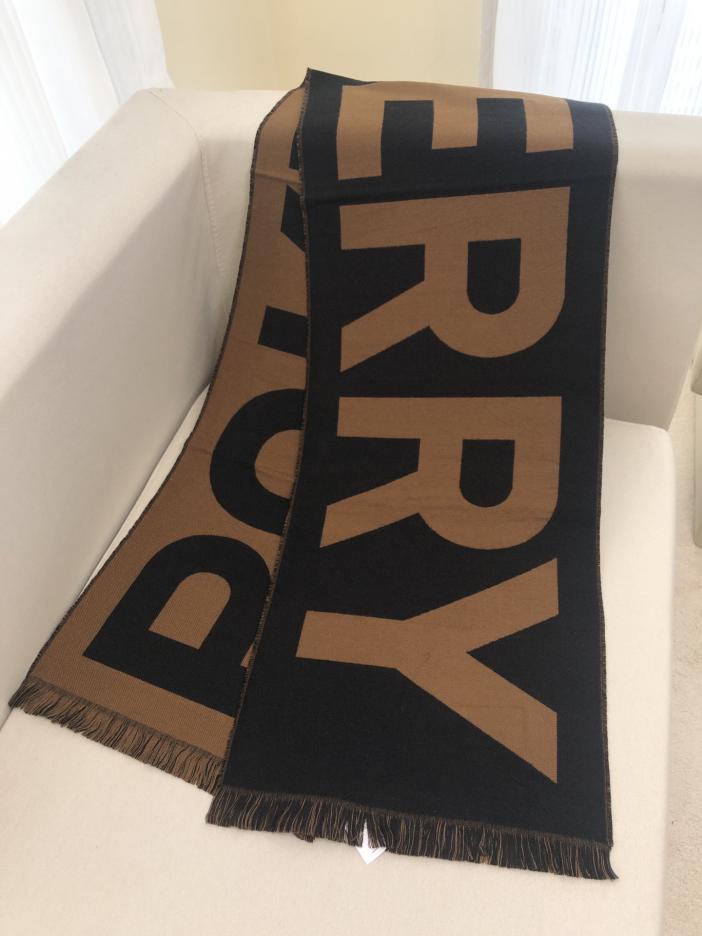 repliche,replica,perfette,siti di,affidabili,migliori siti,dove comprare,1:1,scarpe da ginnastica L’ultima sciarpa double face di Burberry con grandi lettere repliche,replica,perfette,siti di,affidabili,migliori siti,dove comprare,1:1,scarpe da ginnastica L’ultima sciarpa double face di Burberry con grandi lettere