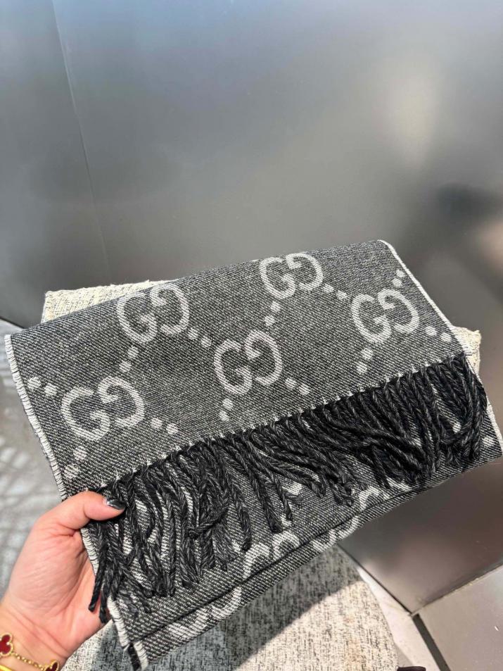 repliche,replica,perfette,siti di,affidabili,migliori siti,dove comprare,1:1,scarpe da ginnastica Nuova sciarpa jacquard double face di Gucci autunno inverno repliche,replica,perfette,siti di,affidabili,migliori siti,dove comprare,1:1,scarpe da ginnastica Nuova sciarpa jacquard double face di Gucci autunno inverno