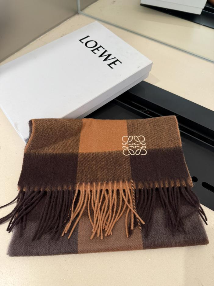 repliche,replica,perfette,siti di,affidabili,migliori siti,dove comprare,1:1,scarpe da ginnastica Sciarpe Loewe da uomo e da donna repliche,replica,perfette,siti di,affidabili,migliori siti,dove comprare,1:1,scarpe da ginnastica Sciarpe Loewe da uomo e da donna