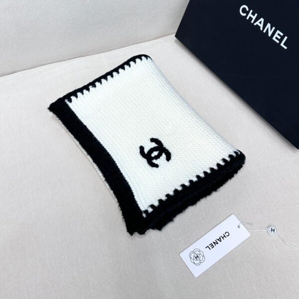 Chanel contatore nuova sciarpa scialle di lana lavorata a maglia ricamata in puro cashmere