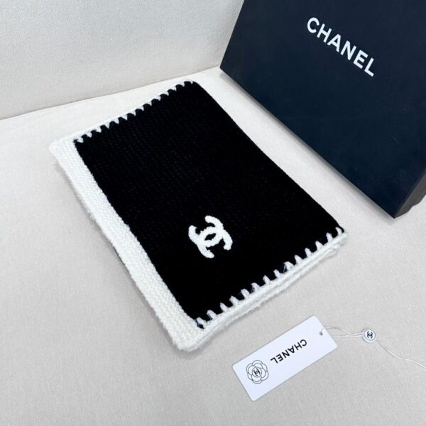Chanel contatore nuova sciarpa scialle di lana lavorata a maglia ricamata in puro cashmere