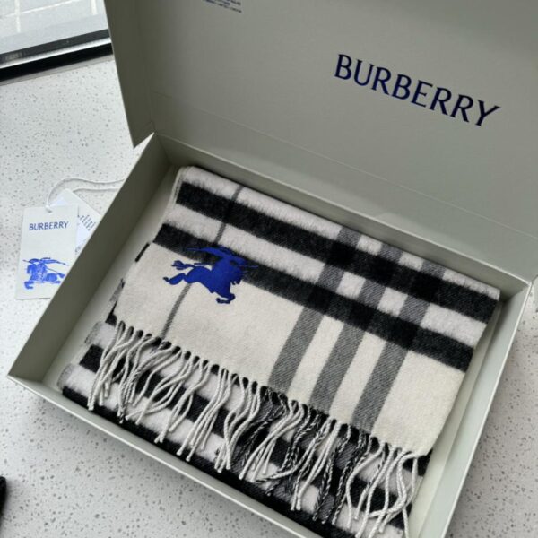 Sito ufficiale Burberry ultime 100 migliori sciarpe in cashmere double face