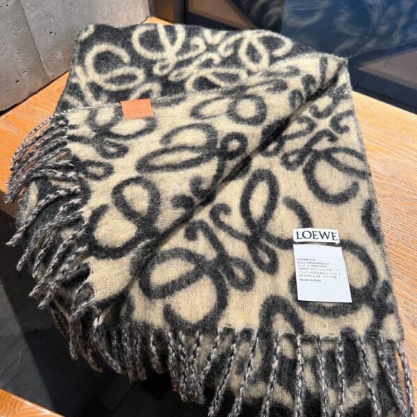 Sciarpa Loewe in lana vergine e mohair