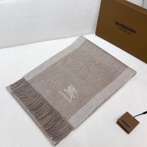 Burberry ricamato War Horse 2024 Ultimo modello di coppia unisex