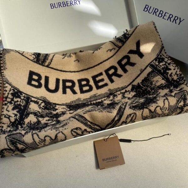 Scialle del cavallo da guerra di Burberry