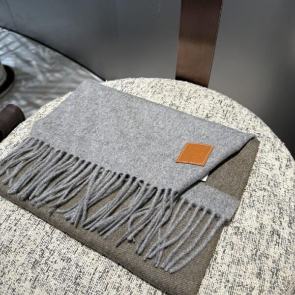 Sciarpe Loewe da uomo e da donna