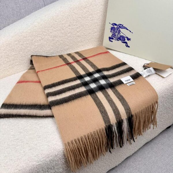 Scialle in lana d'agnello Burberry