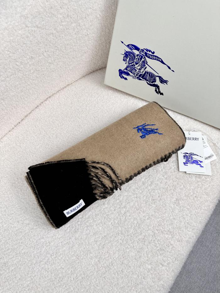 repliche,replica,perfette,siti di,affidabili,migliori siti,dove comprare,1:1,scarpe da ginnastica Nuova sciarpa Burberry in cashmere con curva double face ricamata repliche,replica,perfette,siti di,affidabili,migliori siti,dove comprare,1:1,scarpe da ginnastica Nuova sciarpa Burberry in cashmere con curva double face ricamata