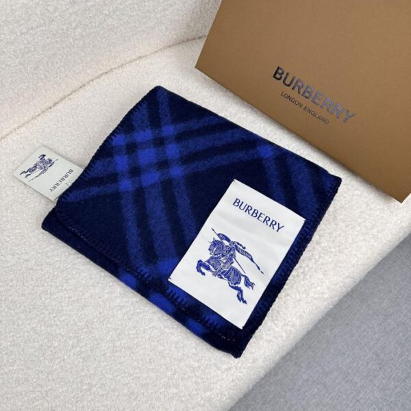 Sciarpa Burberry in misto lana cashmere blu navy