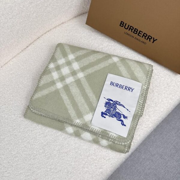 Sciarpa Burberry in misto cashmere e lana