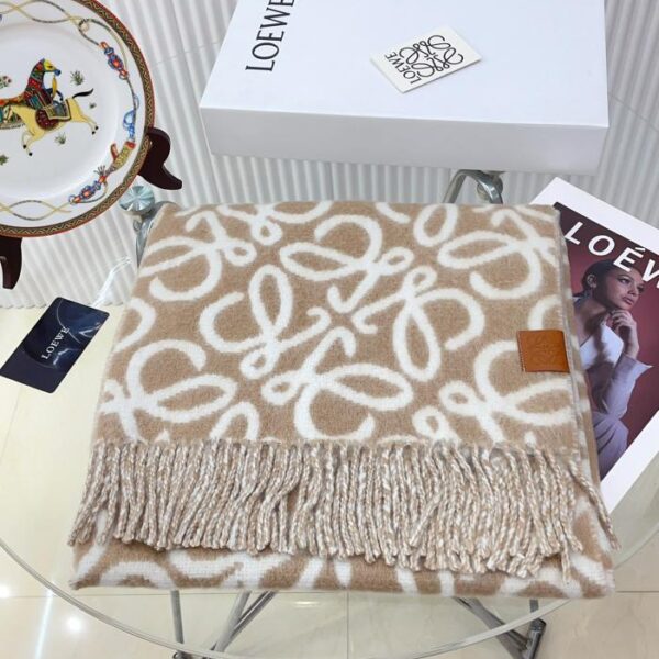 Sciarpa Loewe in lana vergine e mohair