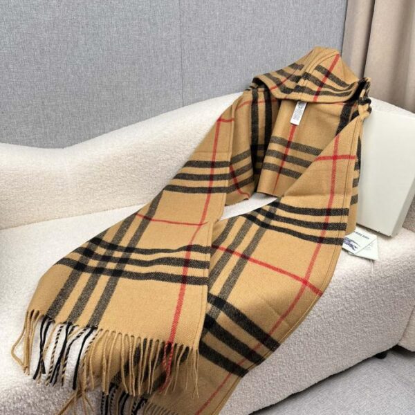 Sciarpa Burberry in misto cashmere e lana