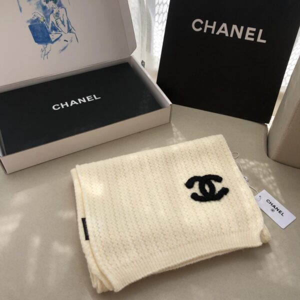 repliche,replica,perfette,siti di,affidabili,migliori siti,dove comprare,1:1,scarpe da ginnastica CHANEL Sciarpa classica in maglia di cashmere nuova doppia C di Chanel