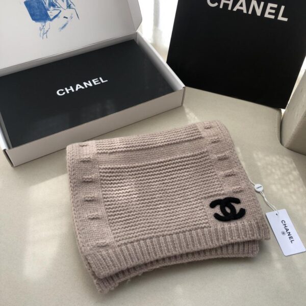 repliche,replica,perfette,siti di,affidabili,migliori siti,dove comprare,1:1,scarpe da ginnastica Chanel Sciarpa in cashmere con doppia C con logo Chanel autunno e inverno lavorato a maglia in cashmere