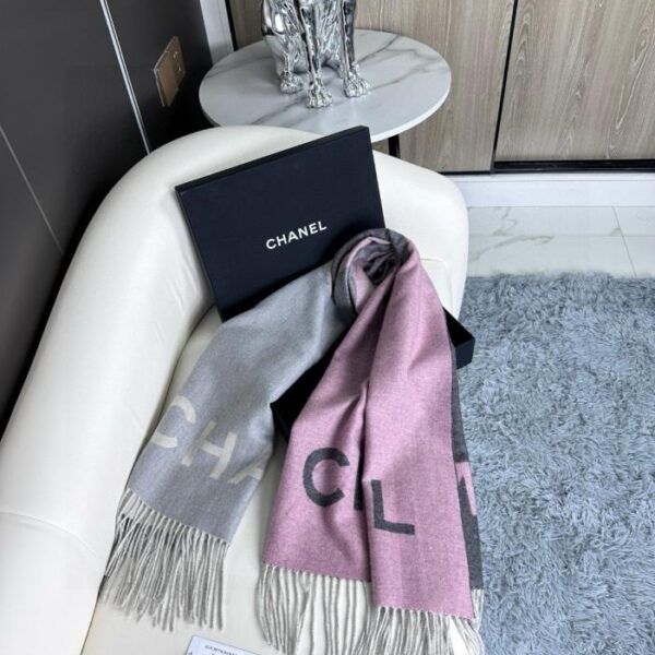 repliche,replica,perfette,siti di,affidabili,migliori siti,dove comprare,1:1,scarpe da ginnastica Sciarpa scialle double face CHANEL in cashmere