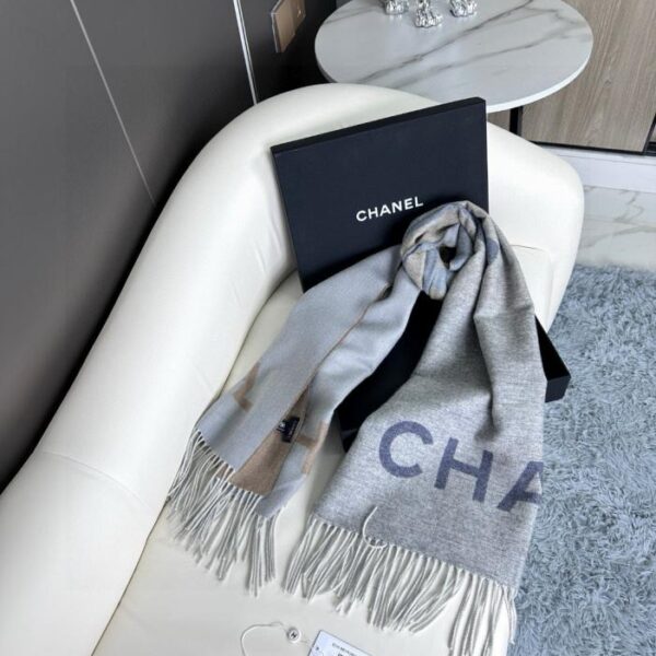 repliche,replica,perfette,siti di,affidabili,migliori siti,dove comprare,1:1,scarpe da ginnastica Sciarpa scialle double face CHANEL in cashmere