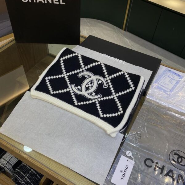 repliche,replica,perfette,siti di,affidabili,migliori siti,dove comprare,1:1,scarpe da ginnastica Sciarpa classica Chanel a rombi