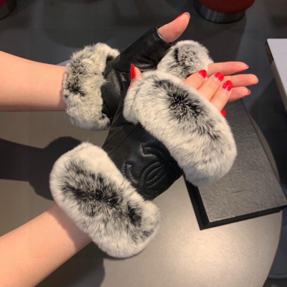 repliche,replica,perfette,siti di,affidabili,migliori siti,dove comprare,1:1,scarpe da ginnastica Chanel autunno e inverno pigro pelliccia di coniglio guanti di pelle di pecora cellulare touch screen repliche,replica,perfette,siti di,affidabili,migliori siti,dove comprare,1:1,scarpe da ginnastica Chanel autunno e inverno pigro pelliccia di coniglio guanti di pelle di pecora cellulare touch screen