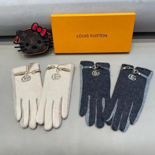 repliche,replica,perfette,siti di,affidabili,migliori siti,dove comprare,1:1,scarpe da ginnastica GUCCI contatore guanti di lana nuova