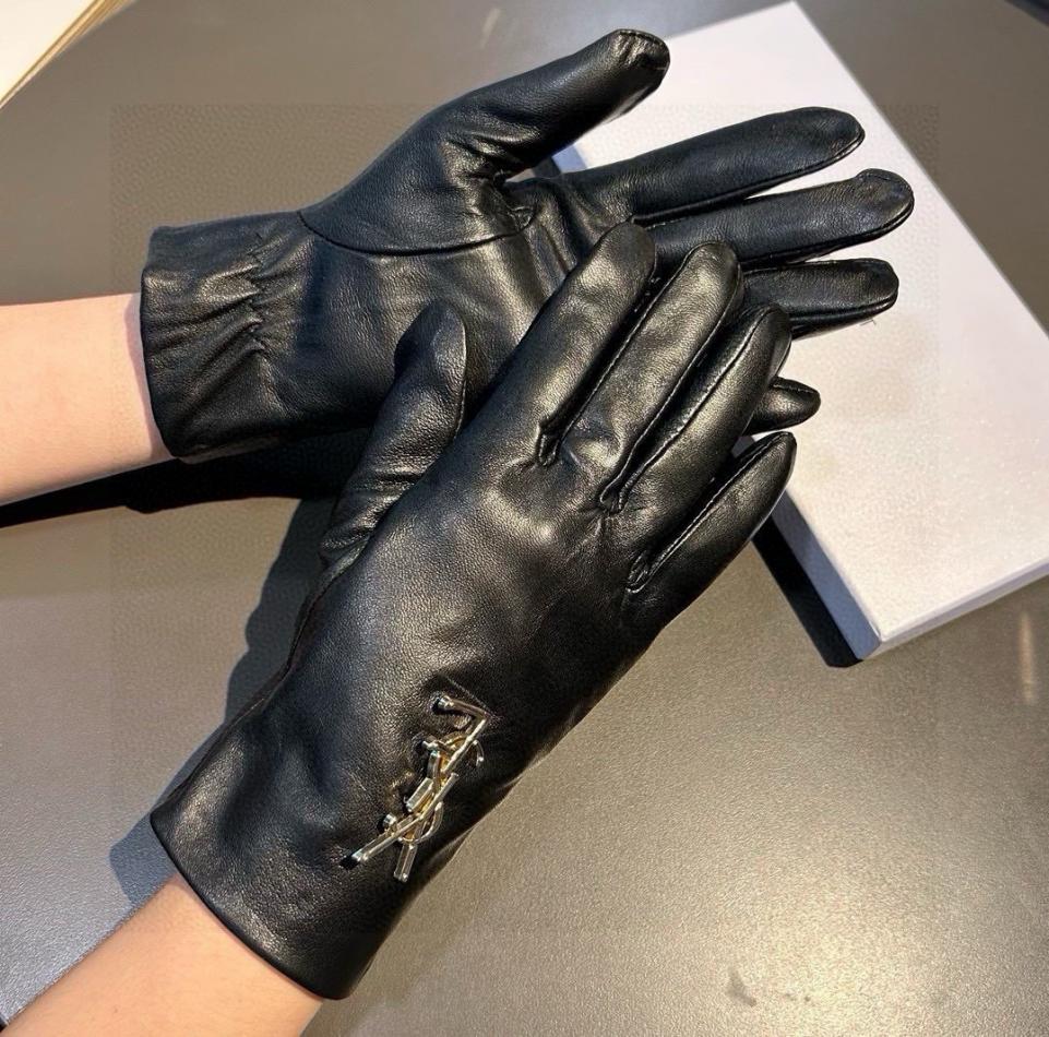 repliche,replica,perfette,siti di,affidabili,migliori siti,dove comprare,1:1,scarpe da ginnastica Guanti Yves Saint Laurent YLS Touch Control da donna repliche,replica,perfette,siti di,affidabili,migliori siti,dove comprare,1:1,scarpe da ginnastica Guanti Yves Saint Laurent YLS Touch Control da donna