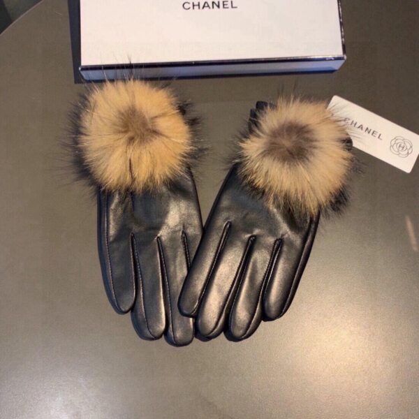 repliche,replica,perfette,siti di,affidabili,migliori siti,dove comprare,1:1,scarpe da ginnastica Guanti Chanel autunno e inverno con palloni in pelliccia di volpe grande