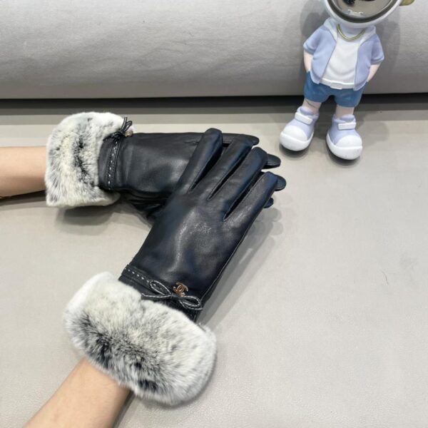 repliche,replica,perfette,siti di,affidabili,migliori siti,dove comprare,1:1,scarpe da ginnastica Chanel Guanti in pelle di pecora di coniglio pigro doppia C autunno e inverno Touch screen per telefono cellulare