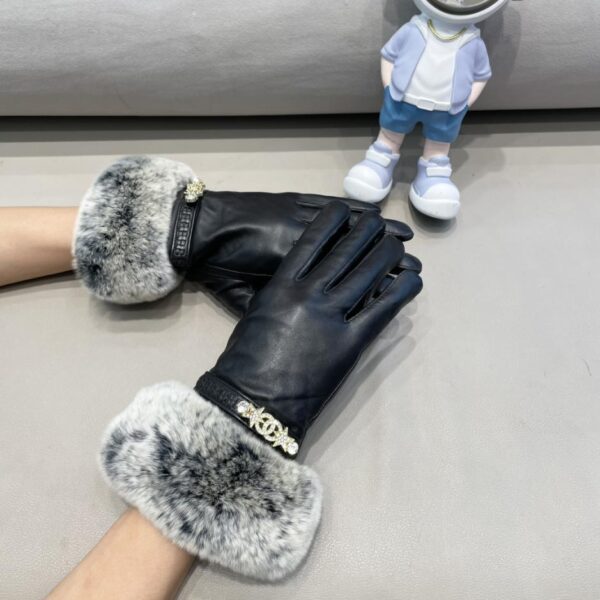 repliche,replica,perfette,siti di,affidabili,migliori siti,dove comprare,1:1,scarpe da ginnastica Chanel autunno e inverno pigro pelliccia di coniglio guanti di pelle di pecora cellulare touch screen