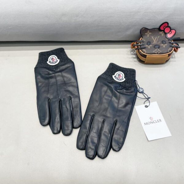 repliche,replica,perfette,siti di,affidabili,migliori siti,dove comprare,1:1,scarpe da ginnastica Moncler nuovi guanti da uomo in montone