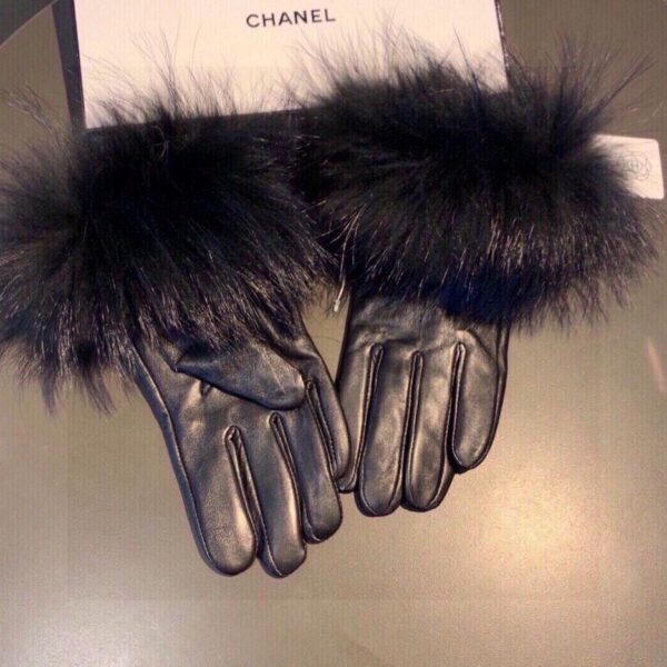 repliche,replica,perfette,siti di,affidabili,migliori siti,dove comprare,1:1,scarpe da ginnastica Guanti Chanel touch in pelliccia di volpe grande autunno e inverno