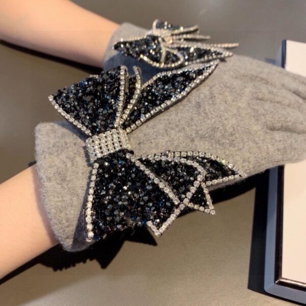 repliche,replica,perfette,siti di,affidabili,migliori siti,dove comprare,1:1,scarpe da ginnastica Guanti Chanel in lana nuova