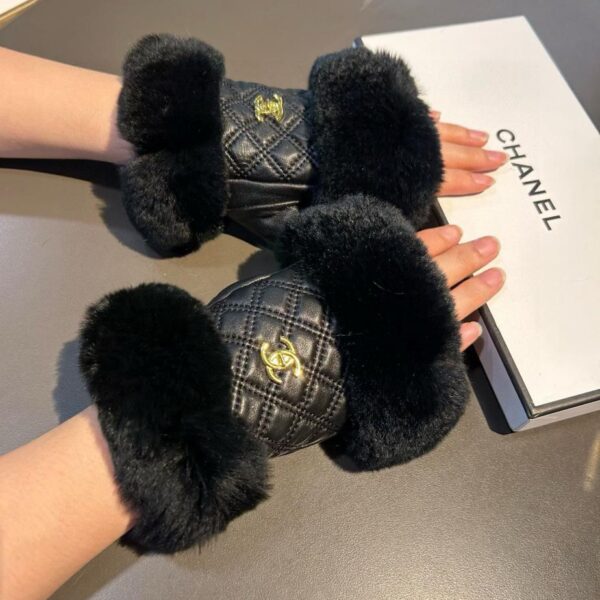repliche,replica,perfette,siti di,affidabili,migliori siti,dove comprare,1:1,scarpe da ginnastica Guanti Chanel in pelliccia di coniglio pigro versione corta autunno e inverno