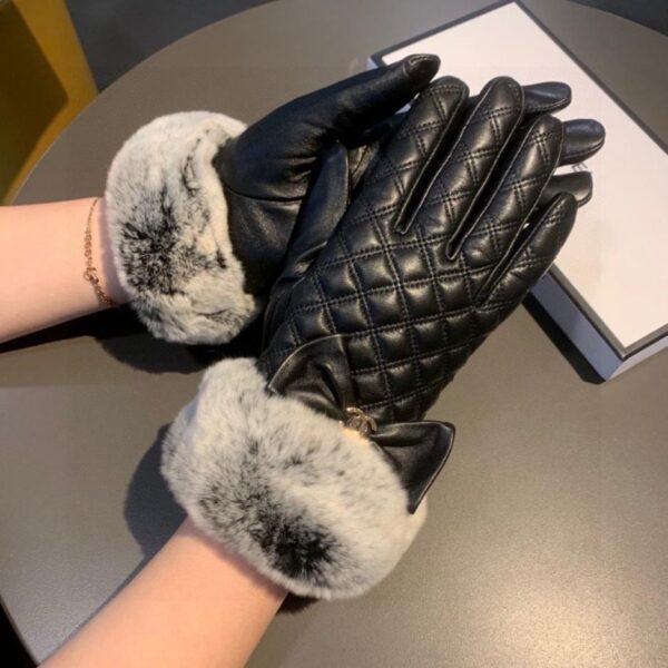 repliche,replica,perfette,siti di,affidabili,migliori siti,dove comprare,1:1,scarpe da ginnastica Chanel autunno e inverno pigro pelliccia di coniglio ricamo guanti di pelle di pecora cellulare touch screen