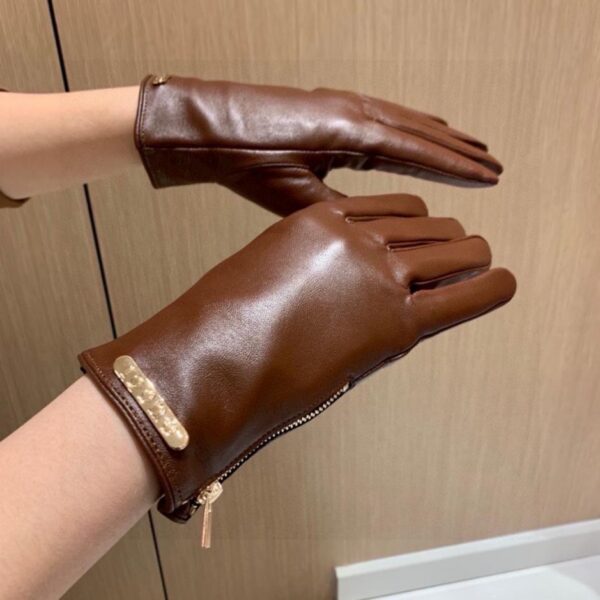 repliche,replica,perfette,siti di,affidabili,migliori siti,dove comprare,1:1,scarpe da ginnastica I nuovi guanti touch di Gucci, guanti in pelle di pecora premium con design con cerniera laterale