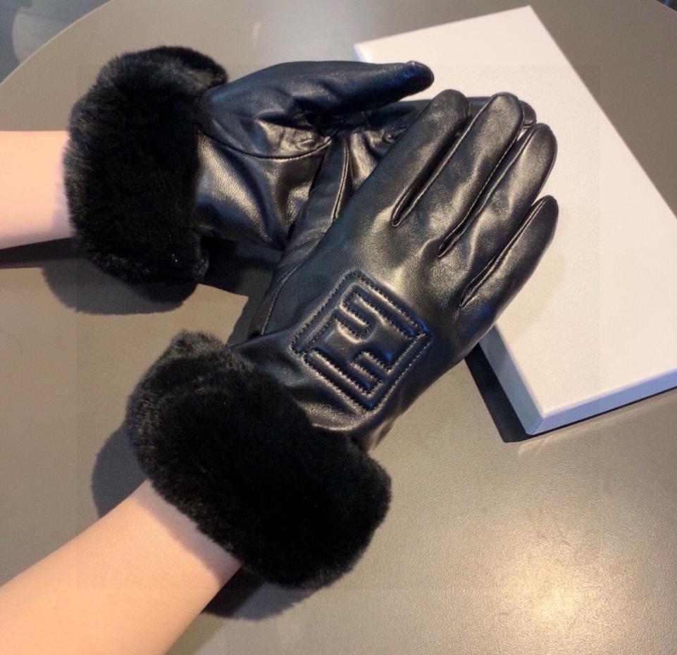 repliche,replica,perfette,siti di,affidabili,migliori siti,dove comprare,1:1,scarpe da ginnastica FENDI guanti ricamati in pelle di pecora coniglio pigro autunno e inverno touch screen per cellulare repliche,replica,perfette,siti di,affidabili,migliori siti,dove comprare,1:1,scarpe da ginnastica FENDI guanti ricamati in pelle di pecora coniglio pigro autunno e inverno touch screen per cellulare