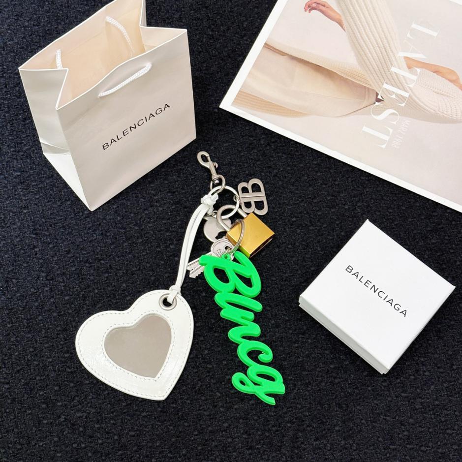 repliche,replica,perfette,siti di,affidabili,migliori siti,dove comprare,1:1,scarpe da ginnastica Portachiavi con ciondolo piccolo Rodeo Love Mirror di Balenciaga (FE68) repliche,replica,perfette,siti di,affidabili,migliori siti,dove comprare,1:1,scarpe da ginnastica Portachiavi con ciondolo piccolo Rodeo Love Mirror di Balenciaga (FE68)
