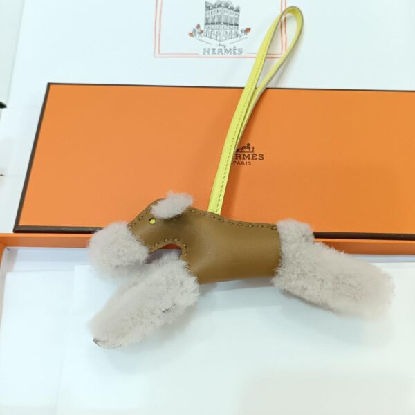 HMMMMS nuovo ciondolo Budy Charm cucciolo versione top (227D)