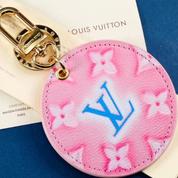 repliche,replica,perfette,siti di,affidabili,migliori siti,dove comprare,1:1,scarpe da ginnastica Portachiavi rotondo LV serie pendente rosa (035F)