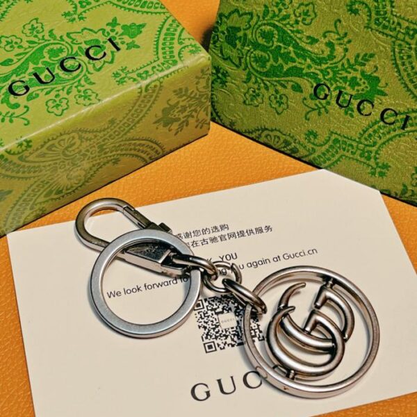 repliche,replica,perfette,siti di,affidabili,migliori siti,dove comprare,1:1,scarpe da ginnastica Ciondolo portachiavi per auto con decorazione borsa Gucci (D0C2)