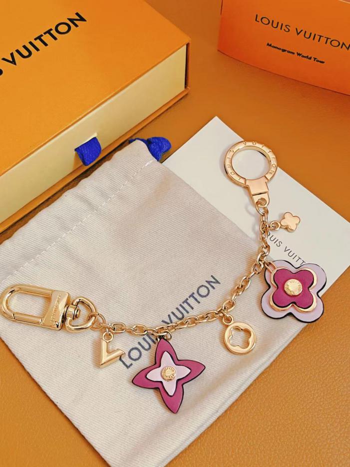 repliche,replica,perfette,siti di,affidabili,migliori siti,dove comprare,1:1,scarpe da ginnastica BLOOMING FLOWERS CHAIN accessori borsa e portachiavi M63086 repliche,replica,perfette,siti di,affidabili,migliori siti,dove comprare,1:1,scarpe da ginnastica BLOOMING FLOWERS CHAIN accessori borsa e portachiavi M63086