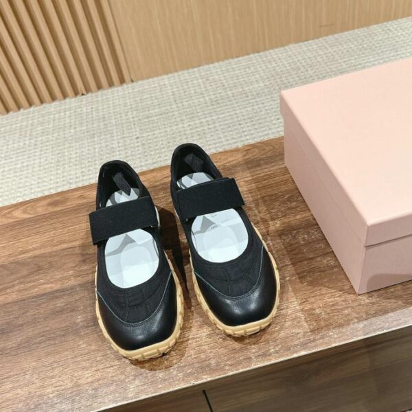 repliche,replica,perfette,siti di,affidabili,migliori siti,dove comprare,1:1,scarpe da ginnastica [Versione Top] Miu Miu Primavera ed Estate Nuove Scarpe Biscuit Forrest Gump Scarpe Scarpe Sportive Casual (20CB)