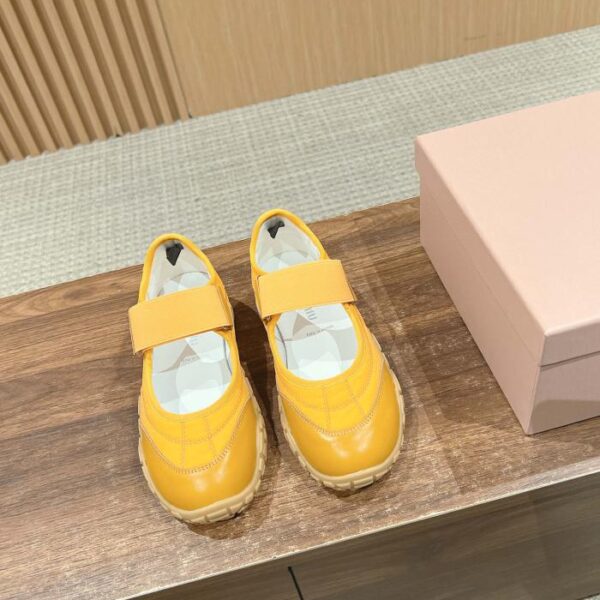 repliche,replica,perfette,siti di,affidabili,migliori siti,dove comprare,1:1,scarpe da ginnastica [Versione Top] Miu Miu Primavera ed Estate Nuove Scarpe Biscotto Forrest Gump Scarpe Scarpe Sportive Casual (349B)