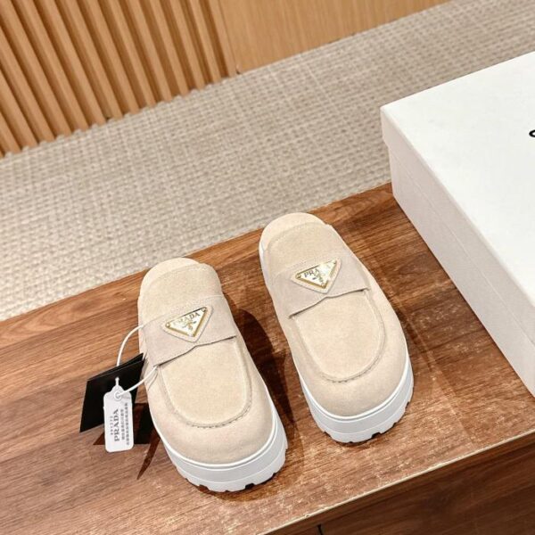 repliche,replica,perfette,siti di,affidabili,migliori siti,dove comprare,1:1,scarpe da ginnastica [Versione top] Il nuovo semirimorchio Birkenstock con suola spessa di Prada (27EC)