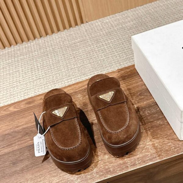 repliche,replica,perfette,siti di,affidabili,migliori siti,dove comprare,1:1,scarpe da ginnastica [Versione top] Il nuovo semirimorchio Birkenstock con suola spessa di Prada (BE5A)