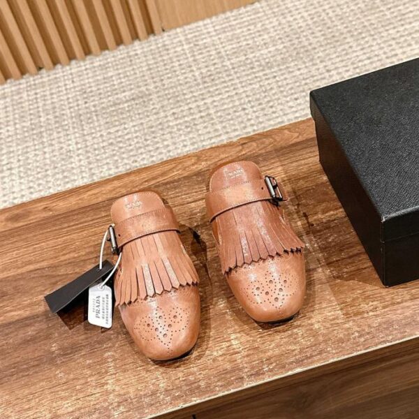 repliche,replica,perfette,siti di,affidabili,migliori siti,dove comprare,1:1,scarpe da ginnastica [Versione Top] Prada Scarpe con nappe retrò Brogue intagliate Slip-on Half Drag (DBB5)