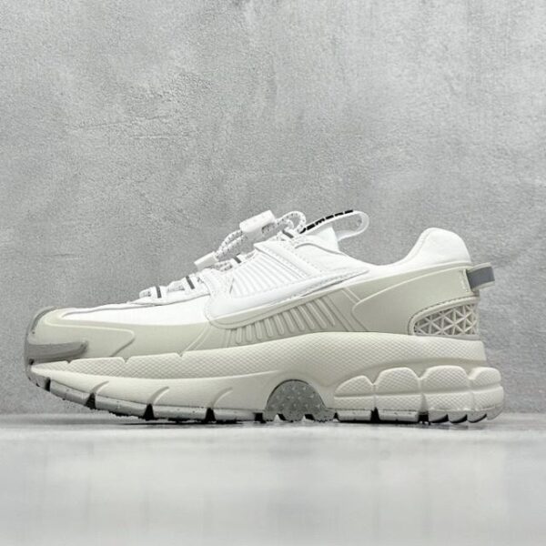 repliche,replica,perfette,siti di,affidabili,migliori siti,dove comprare,1:1,scarpe da ginnastica Nike zoom vomero roam 5 roam retro scarpe da jogging sportive casual di quinta generazione
