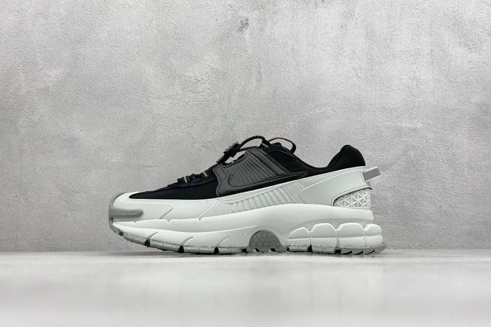 repliche,replica,perfette,siti di,affidabili,migliori siti,dove comprare,1:1,scarpe da ginnastica Nike zoom vomero roam 5 roam retro scarpe da jogging sportive casual di quinta generazione (D589) repliche,replica,perfette,siti di,affidabili,migliori siti,dove comprare,1:1,scarpe da ginnastica Nike zoom vomero roam 5 roam retro scarpe da jogging sportive casual di quinta generazione (D589)